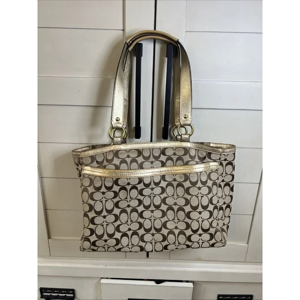 Coach (2010) Penelope Signature Jacquard Women’s Shoulder Bag Gold/Tan F14694 - Picture 2 of 16